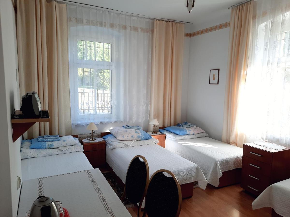 Osrodek Wypoczynkowy Buenos Aires Bed & Breakfast Kudowa Zdroj Exterior photo